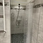 Fancy Westpark 2 Lakeview W7 Bukarest