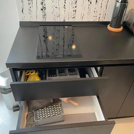 Fancy Westpark 2 Lakeview W7 * Bükreş