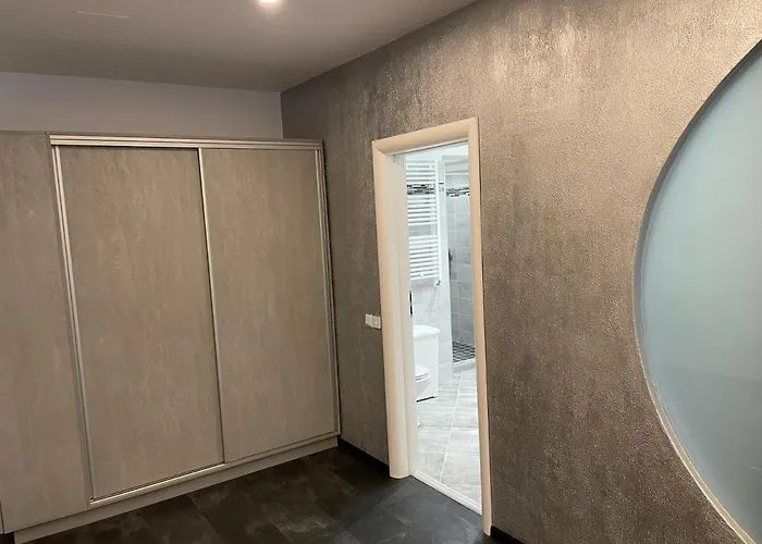 Fancy Westpark 2 Lakeview W7 Lägenhet *