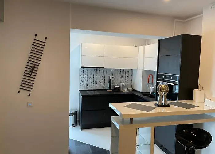 Fancy Westpark 2 Lakeview W7 Bukarest