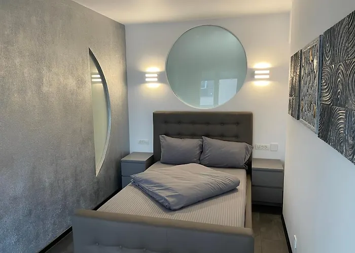 Fancy Westpark 2 Lakeview W7 Apartment Bukarest