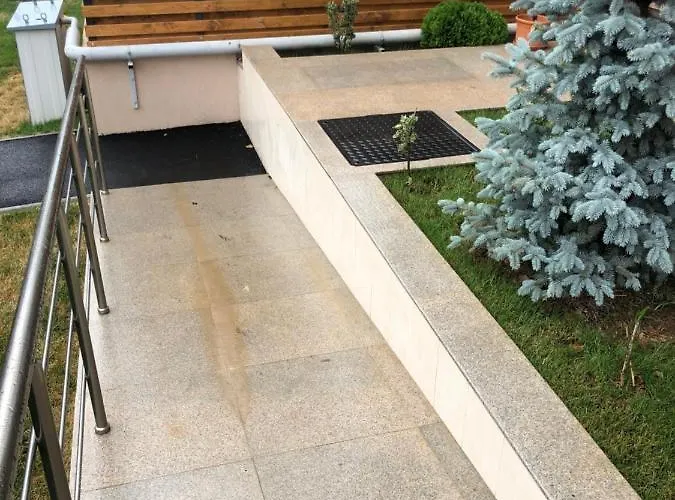 Fancy Westpark 2 Lakeview W7 * Бухарест