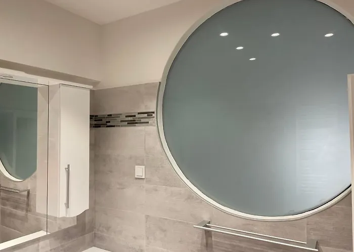 Fancy Westpark 2 Lakeview W7 Бухарест